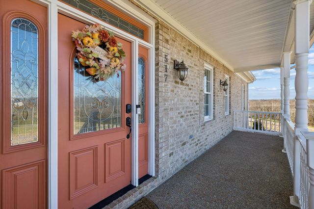 517 Nichols Ln, Gallatin, TN 37066