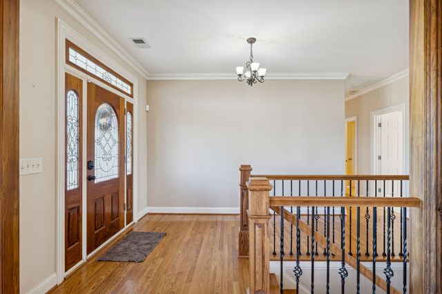 517 Nichols Ln, Gallatin, TN 37066