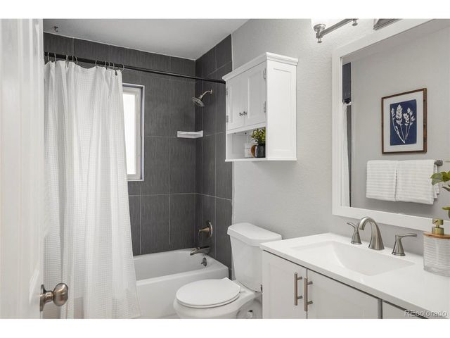 4320 S Grant St, Englewood, CO 80113