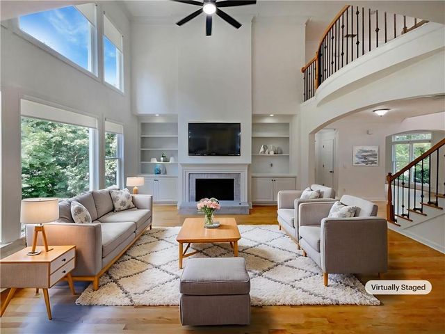 1900 Chattahoochee Run Drive, Suwanee, GA 30024