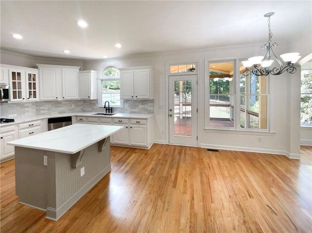 1900 Chattahoochee Run Drive, Suwanee, GA 30024