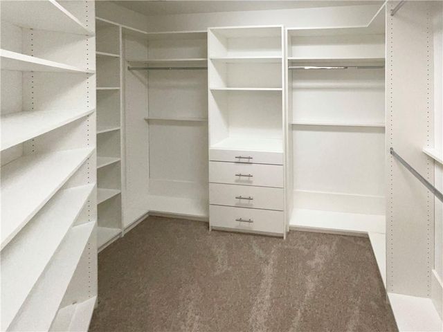 1900 Chattahoochee Run Drive, Suwanee, GA 30024