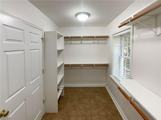 1900 Chattahoochee Run Drive, Suwanee, GA 30024