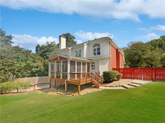 1900 Chattahoochee Run Drive, Suwanee, GA 30024