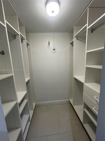 20301 W Country Club Dr 1224, Aventura, FL 33180