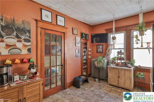 369 Mauch Chunk Street, Nazareth Boro, PA 18064