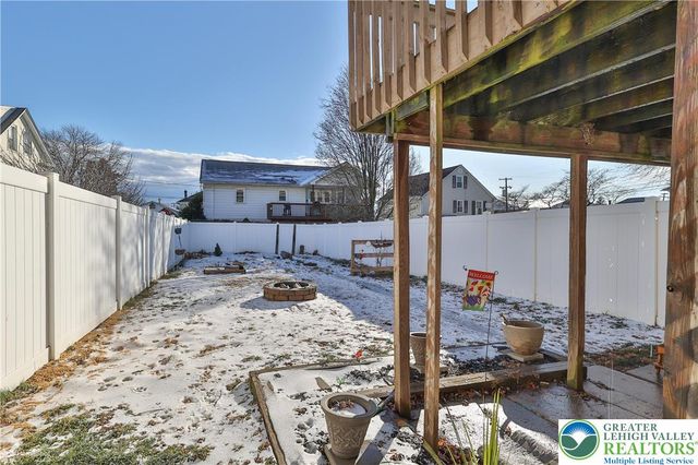 369 Mauch Chunk Street, Nazareth Boro, PA 18064