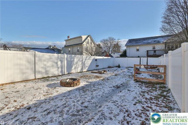 369 Mauch Chunk Street, Nazareth Boro, PA 18064