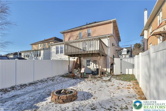 369 Mauch Chunk Street, Nazareth Boro, PA 18064