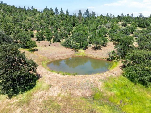 510 Chateau Drive, Eagle Point, OR 97524