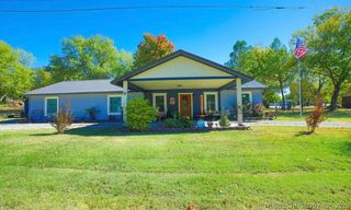 107 N Main Street, Grove, OK 74344