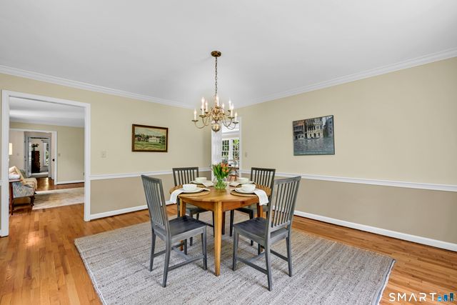 3 Glenmore Drive, Farmington, CT 06032