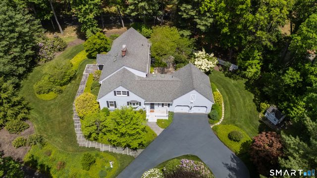 3 Glenmore Drive, Farmington, CT 06032