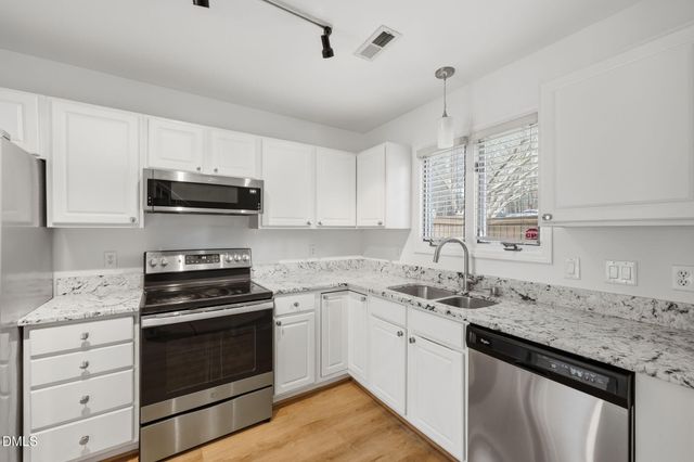 4205 Sunshadow Lane, Raleigh, NC 27613