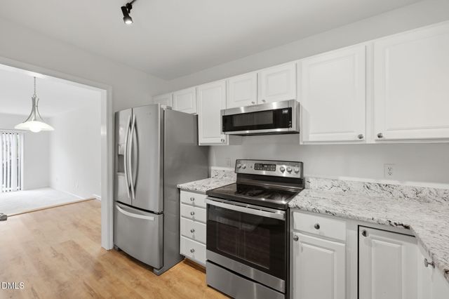 4205 Sunshadow Lane, Raleigh, NC 27613