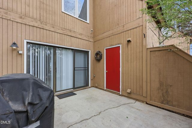 4205 Sunshadow Lane, Raleigh, NC 27613