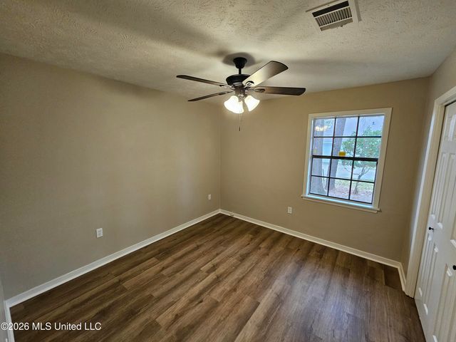 201 Willow Brook Drive, Clinton, MS 39056