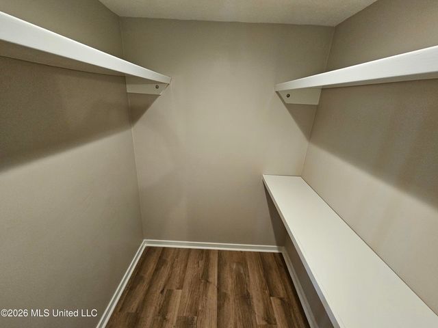 201 Willow Brook Drive, Clinton, MS 39056