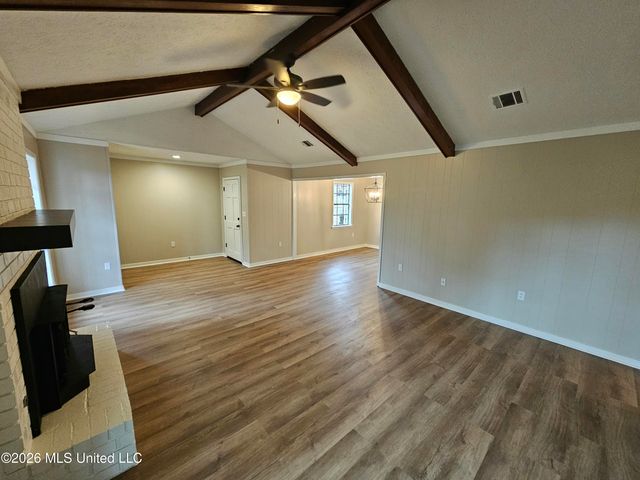 201 Willow Brook Drive, Clinton, MS 39056