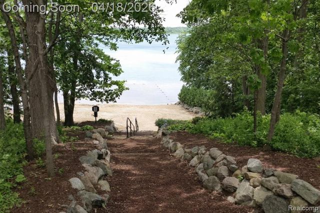 3249 Mackenzie Court, Howell, MI 48843