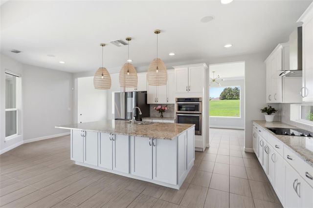 2562 HERITAGE GREEN AVENUE, Davenport, FL 33837
