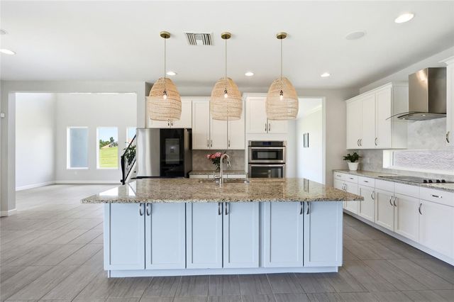 2562 HERITAGE GREEN AVENUE, Davenport, FL 33837