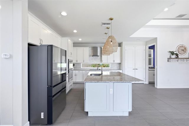 2562 HERITAGE GREEN AVENUE, Davenport, FL 33837