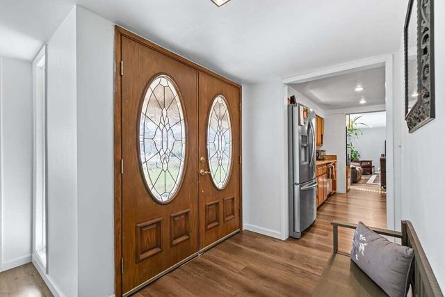 2860 W Griffin Creek Road, Medford, OR 97501