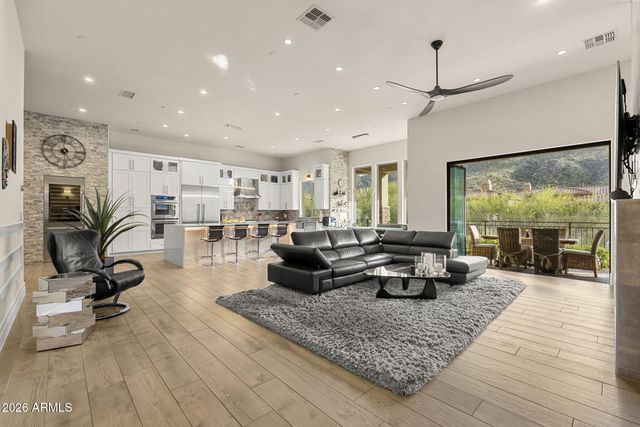 11923 E CASITAS DEL RIO Drive, Scottsdale, AZ 85255