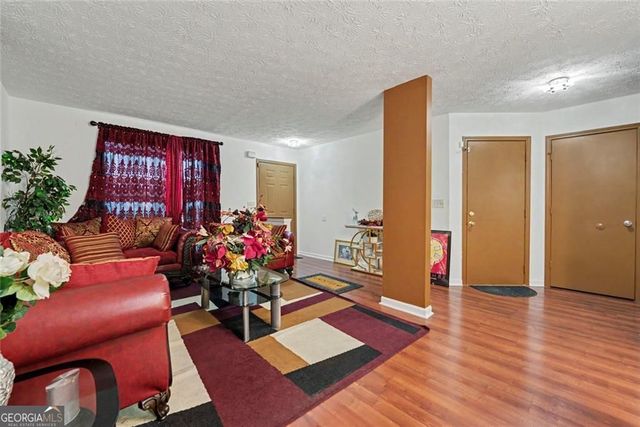 6258 Phillips Lake Court, Lithonia, GA 30058