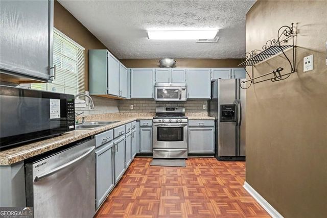6258 Phillips Lake Court, Lithonia, GA 30058