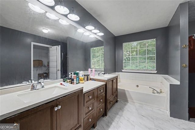 6258 Phillips Lake Court, Lithonia, GA 30058