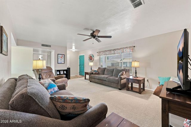 10534 W TUMBLEWOOD Drive, Sun City, AZ 85351