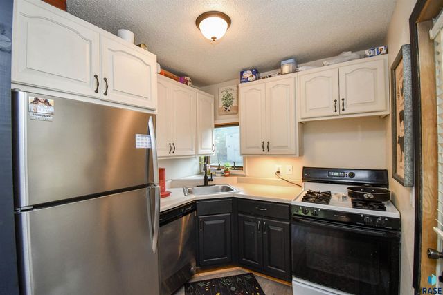 400 S Lowell Ave Avenue, Sioux Falls, SD 57103