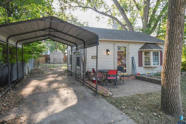 400 S Lowell Ave Avenue, Sioux Falls, SD 57103