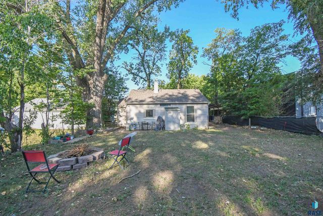 400 S Lowell Ave Avenue, Sioux Falls, SD 57103