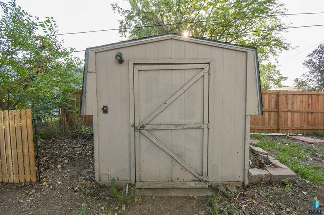 400 S Lowell Ave Avenue, Sioux Falls, SD 57103