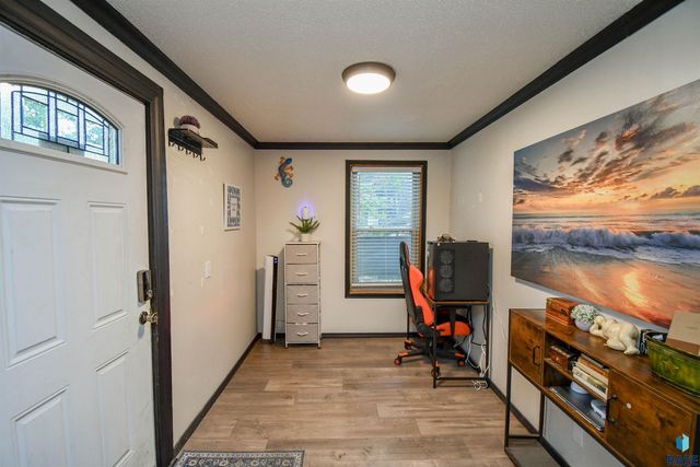 400 S Lowell Ave Avenue, Sioux Falls, SD 57103