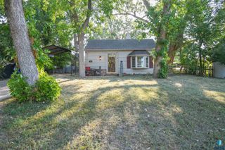 400 S Lowell Ave Avenue, Sioux Falls, SD 57103