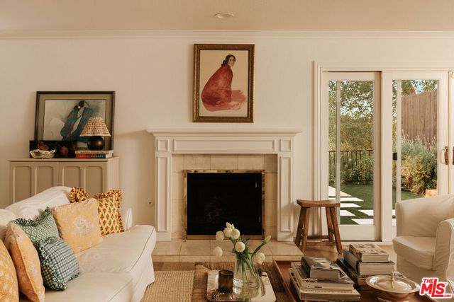 2741 Bottlebrush Drive, Los Angeles, CA 90077