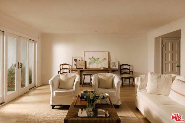 2741 Bottlebrush Drive, Los Angeles, CA 90077