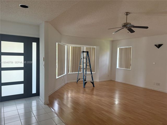 2444 Stonegate Dr, Wellington, FL 33414