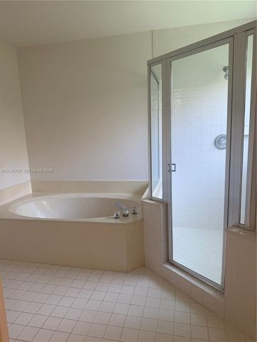2444 Stonegate Dr, Wellington, FL 33414