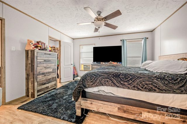 859 Henry Jenkins Road, Mooresboro, NC 28114