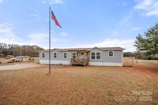 859 Henry Jenkins Road, Mooresboro, NC 28114