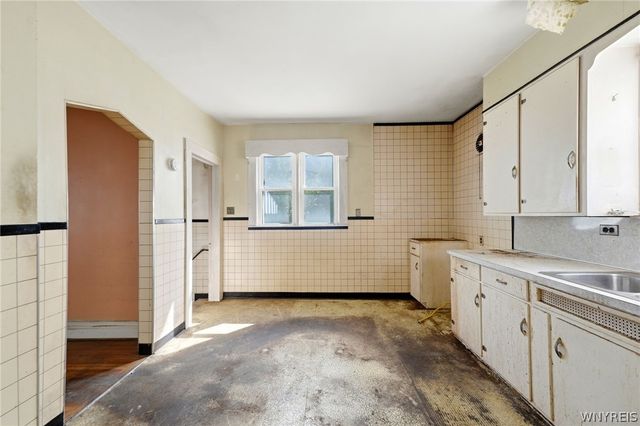 16 Copeland Place, Buffalo, NY 14207