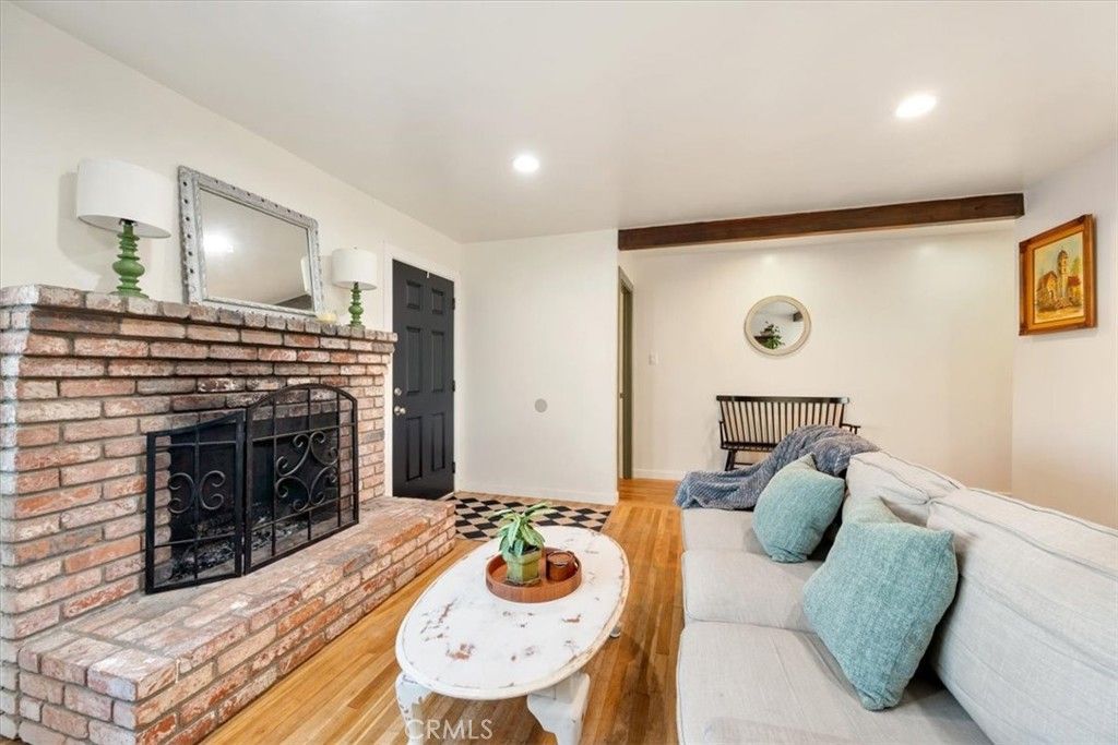 Image 13 of property listing at 830 Pearl, Arroyo Grande, CA 93420