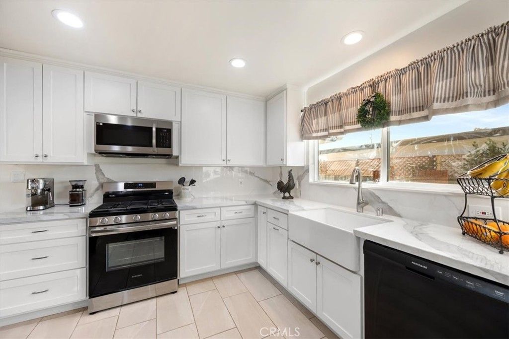 Image 18 of property listing at 830 Pearl, Arroyo Grande, CA 93420