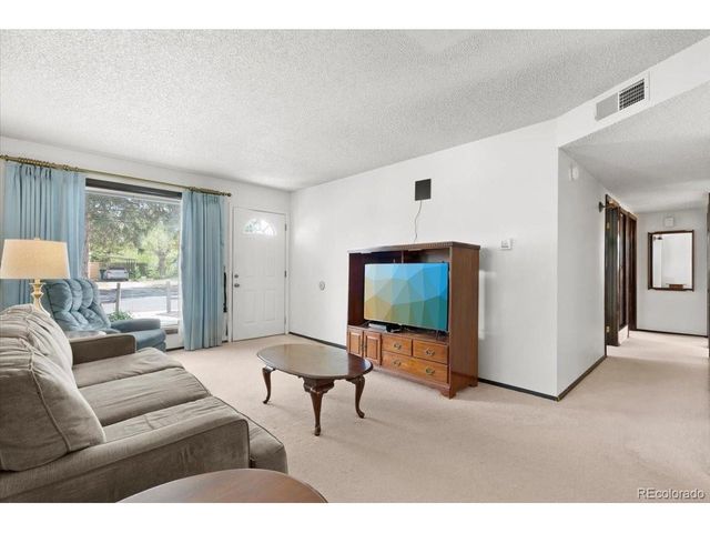 1209 Xanadu St, Aurora, CO 80011