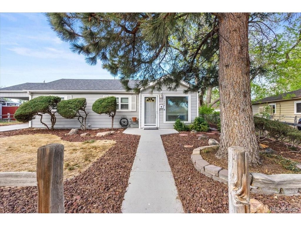 1209 Xanadu St, Aurora, CO 80011